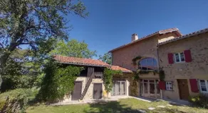 SYD BURGUNDY Country House - Image 4