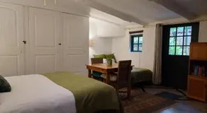 The Farmhouse B&B - Image 2