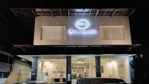 Mr J Suites Hotel Tegal - Image 2