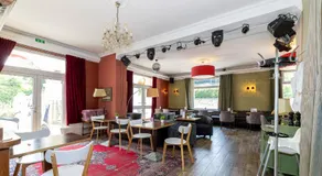 Corso, Zimmer & Cafe, Hotel Garni - Image 2