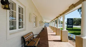 Albany Holiday Units - Image 5