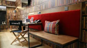 Hotel Cinema 8 - Image 4