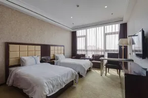 Sheng Shi Holiday Hotel - Image 2