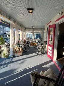 Scarborough Inn - Image 2