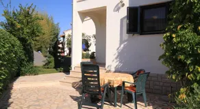 Apartments with parking space Valbandon, Fazana - 7304 - Image 3