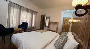 Churpon House - Image 2