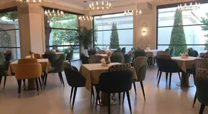Orient Star Hotel - Image 5
