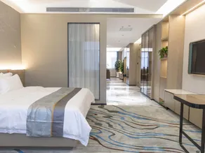 Grand Mercure Hotel - Image 2