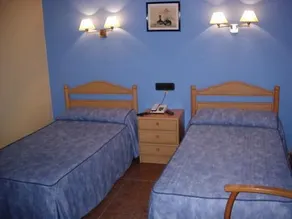 Hostal Rugaca - Image 5