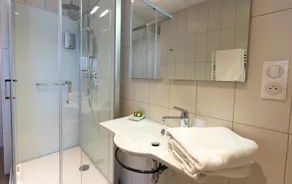 Logis Hotel Le Balcon - Image 1