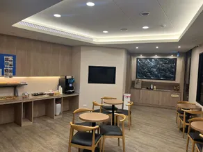 Toongmao Hotel Kaohsiung - Image 3