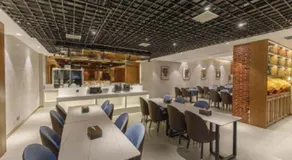 James Joyce Coffetel Tianjin Railway Station - Image 4