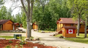 Lakepoint Cottage Resort - Image 5