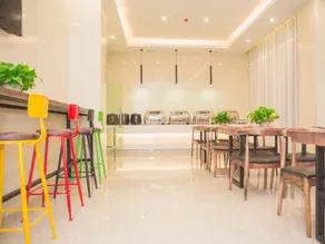 GreenTree Inn Yangzhou Jiangdu Xiaoji Town South Zhongxing Road Express Hotel - Image 3