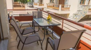 Golden Beach Maisonette Retreat - Image 4