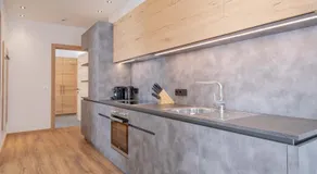 Sun Lodge - Image 4