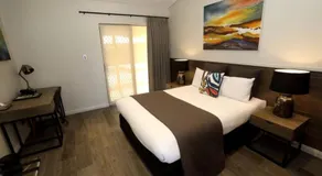 Rose & Crown Hotel - Image 2