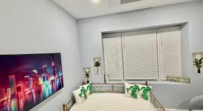 Grand Luxury 1BR Penthouse near Newark Airport - Image 4