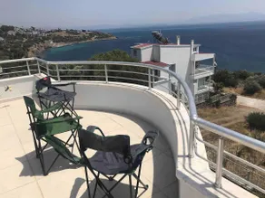 Villa with diving beachfront with gardens - Image 4