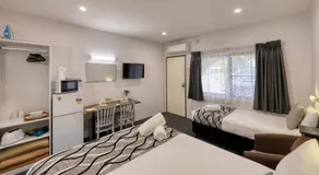 Parkes Federation Motel - Image 2