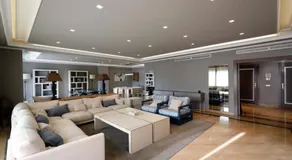 Luxurious Penthouse - Image 3