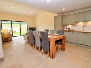Cottage avec jardin et jacuzzi - Image 3