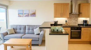 West Beach - Holiday Apartments - Image 3