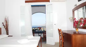 Aiolos Iraklia - Image 2