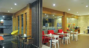 Sylvia Hotel Budget - Image 5