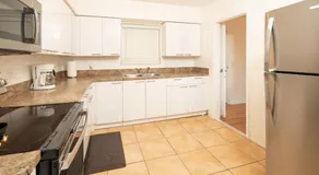 3 Bedroom Miami Home 15 Minutes to the Beach - Image 5