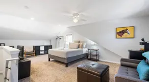 Minutes from U of L & Expo Center-Cozy-Updated-Family Friendly - Image 2