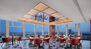 Radisson Red Guangzhou South Railway Station - Image 2