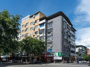 Gelin Luoman Fengqing Hotel - Image 3