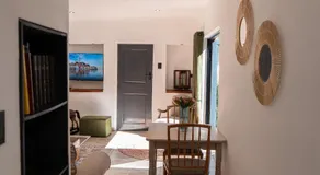 Lombard Manor - Image 2