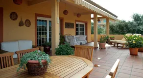 Chambre privée avec piscine et jardin | Adaptée au travail à distance - Image 5