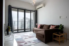 A Stylish 2BR Suite Water Views Free Parking - Image 2