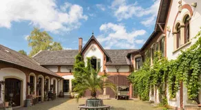 HEINRICHs winery bed & breakfast - Image 3