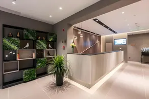 Home Inn Style Beijing Bird's Nest - Image 3