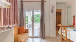 Amazona Apartments and Studios - Image 2