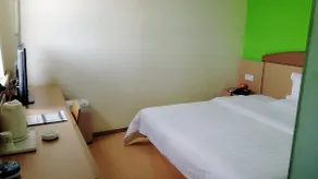 7 Days Inn Changsha Xingsha Zhongmaocheng Windows of the World - Image 3