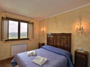 Pretty Farmhouse in Castel del Piano with Terrace - Image 3