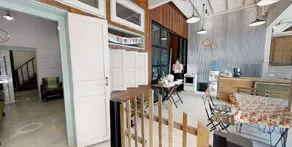 Home & Hashery Boutique House - Image 4