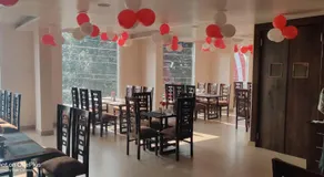 Hotel Trimurti - Image 5