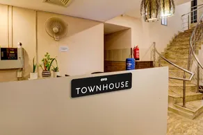 Townhouse Tipsyy Inn 16 - Image 4