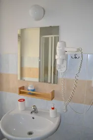 Hostel Advantage - Image 4