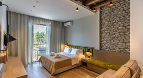 LYDIA suites and rooms - Image 2