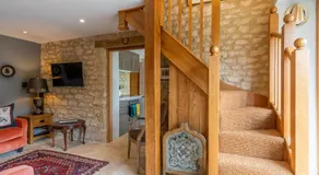 Little Coach House - Image 4