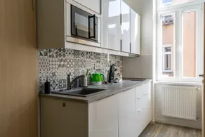 Palm Deluxe - Glam Apartments Budapest - Image 5