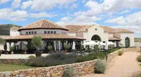 Villa para disfrutar en el Valle Golf Resort - Image 3