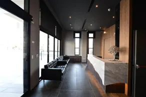 Sky Square Business Travel - Image 5